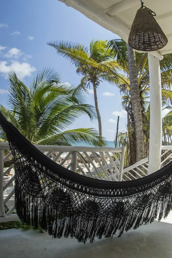 Los Amigos Beach Hotel Boutique Тулум Мексика